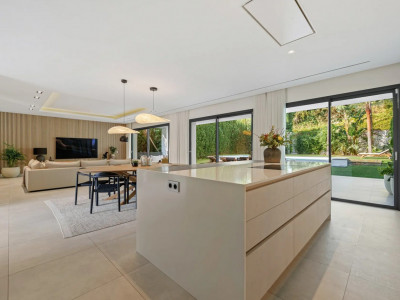 Villa à vendre à Nueva Andalucia