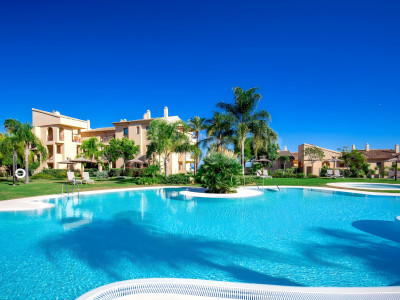 Apartamento en venta en Hacienda del Señorio de Cifuentes, Benahavis