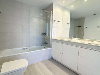 Adosado en venta en La Mairena, Marbella Este