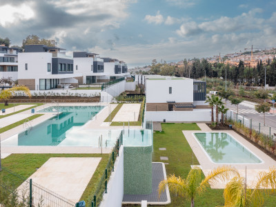 Adosado en venta en Atalaya, Estepona