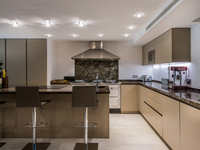 Villa en venta en La Cerquilla, Nueva Andalucia