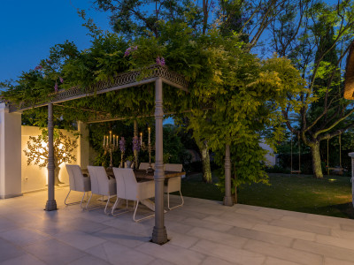 Villa en venta en La Cerquilla, Nueva Andalucia