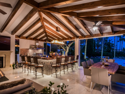 Villa en venta en La Cerquilla, Nueva Andalucia