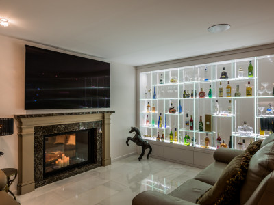 Villa en venta en La Cerquilla, Nueva Andalucia