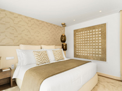 Villa for sale in Las Brisas del Golf, Nueva Andalucia