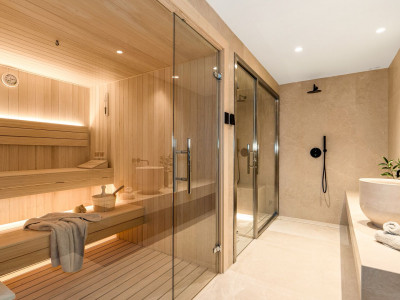 Villa for sale in Las Brisas del Golf, Nueva Andalucia