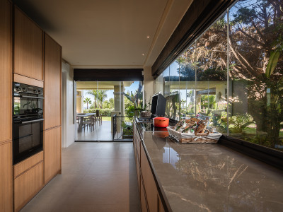 Апартамент на нижнем этаже в продаже в Aloha Park, Новая Андалусия