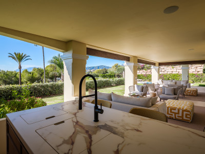 Апартамент на нижнем этаже в продаже в Aloha Park, Новая Андалусия