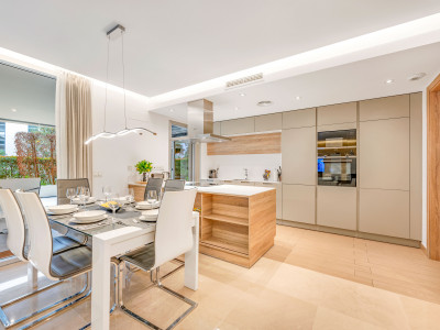 Erdgeschosswohnung zum Verkauf in Royal Banús, Nueva Andalucia