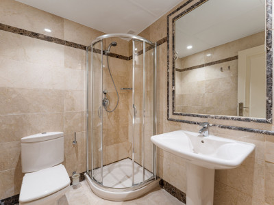 Erdgeschosswohnung zum Verkauf in Sierra Blanca, Marbella Goldene Meile