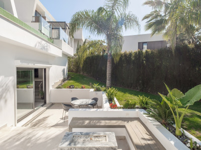 Villa zum Verkauf in El Paraiso, Estepona