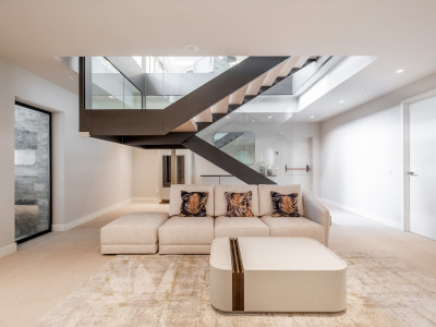 Villa zum Verkauf in El Paraiso, Estepona