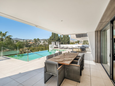 Villa zum Verkauf in El Paraiso, Estepona