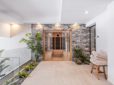 Villa zum Verkauf in El Paraiso, Estepona