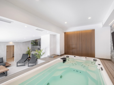 Villa zum Verkauf in El Paraiso, Estepona