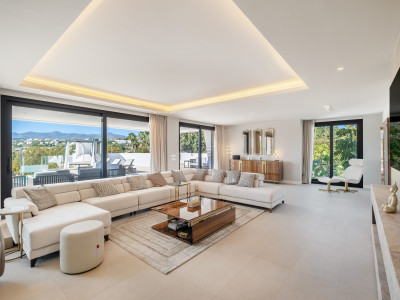 Villa zum Verkauf in El Paraiso, Estepona