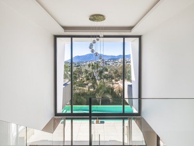 Villa zum Verkauf in El Paraiso, Estepona