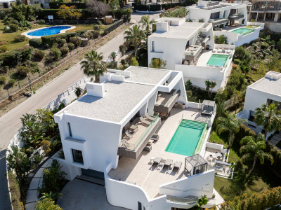 Villa zum Verkauf in El Paraiso, Estepona