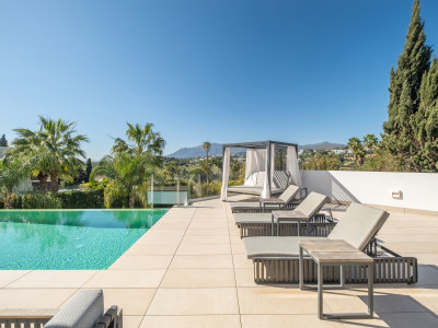 Villa zum Verkauf in El Paraiso, Estepona