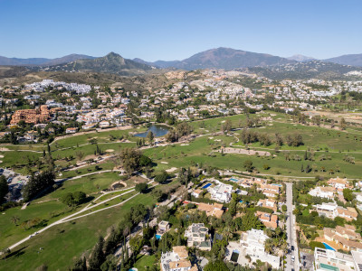 Villa zum Verkauf in El Paraiso, Estepona