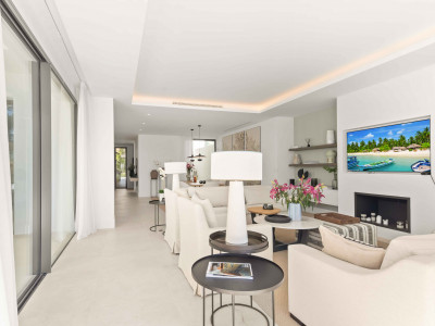 Villa zum Verkauf in Nueva Alcantara, San Pedro de Alcantara