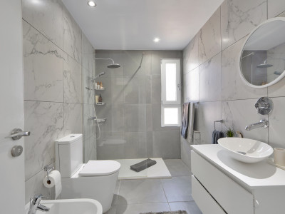 Reihenhaus zum Verkauf in El Casar, Benahavis