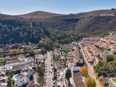 Reihenhaus zum Verkauf in El Casar, Benahavis