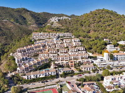 Reihenhaus zum Verkauf in El Casar, Benahavis