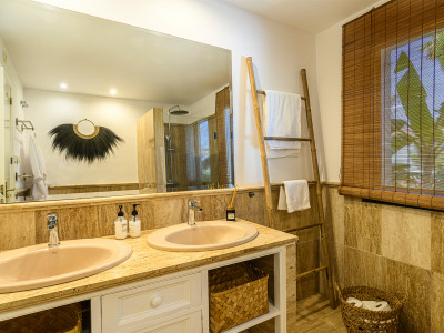 Villa à vendre à El Paraiso, Estepona