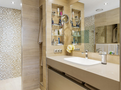 Zweistöckiges Penthouse zum Verkauf in Cumbres de Los Almendros, Benahavis