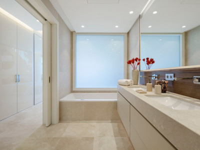 Duplex for sale in Sierra Blanca, Marbella Golden Mile