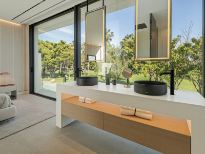 Вилла в продаже в Golden Mile, Золотая Миля