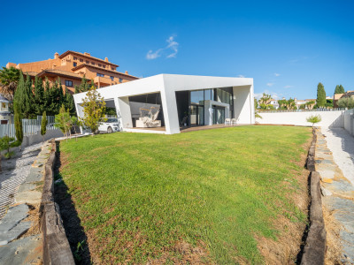 Villa zum Verkauf in Bel Air, Estepona