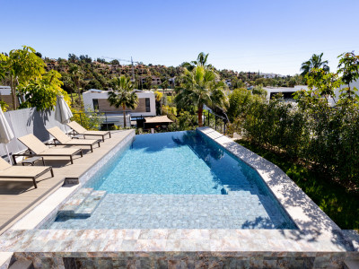 Villa zum Verkauf in El Campanario, Estepona