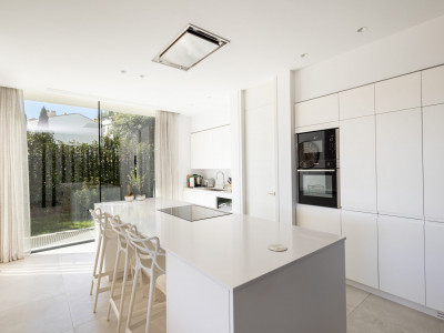 Villa zum Verkauf in El Campanario, Estepona