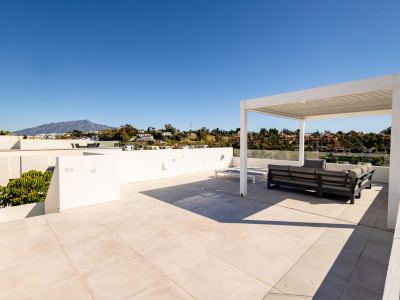 Villa zum Verkauf in El Campanario, Estepona