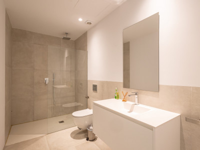 Villa zum Verkauf in El Campanario, Estepona