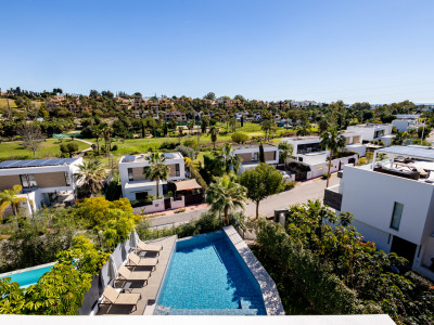 Villa zum Verkauf in El Campanario, Estepona