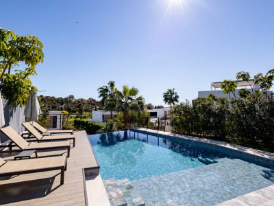 Villa zum Verkauf in El Campanario, Estepona