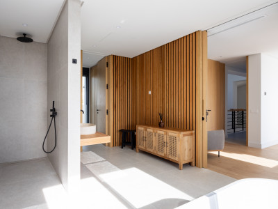 Вилла в продаже в Los Flamingos, Бенахавис