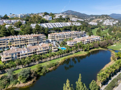 Penthouse for sale in La Quinta Golf, Benahavis