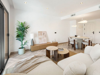 Penthouse for sale in La Quinta Golf, Benahavis