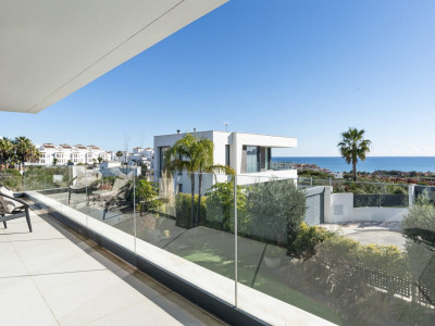 Villa en venta en La Duquesa, Manilva