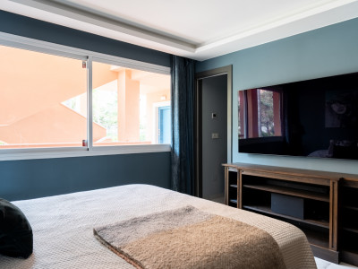 Apartment for sale in Magna Marbella, Nueva Andalucia