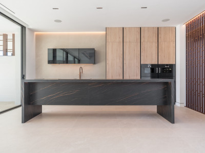 Semi Detached House for sale in Atalaya de Rio Verde, Nueva Andalucia