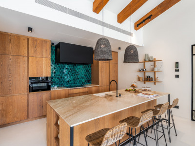 Villa for sale in Nueva Andalucia