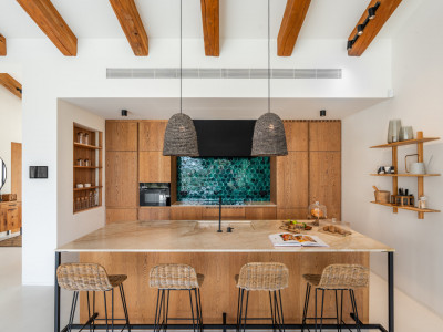 Villa for sale in Nueva Andalucia