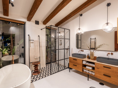 Villa for sale in Nueva Andalucia