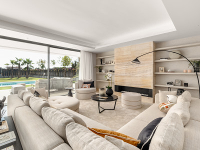 Villa en venta en Lomas del Virrey, Marbella Golden Mile