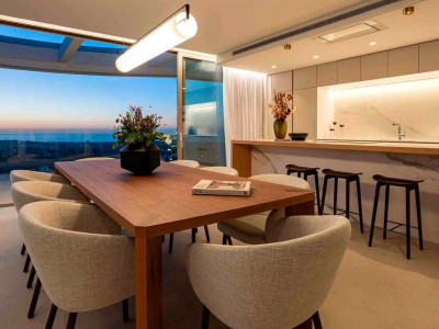 Apartamento Planta Baja en venta en The View Marbella, Benahavis